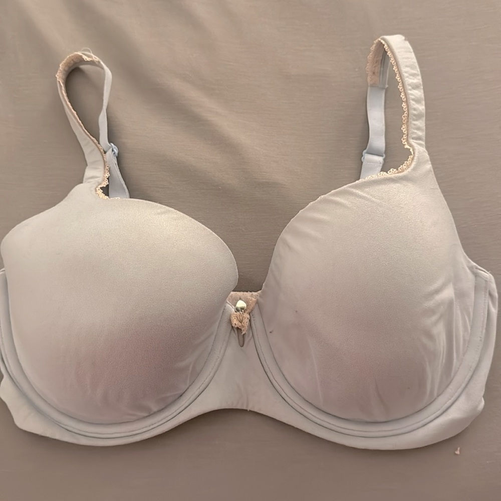4 for 25 Victorias Secret Bra